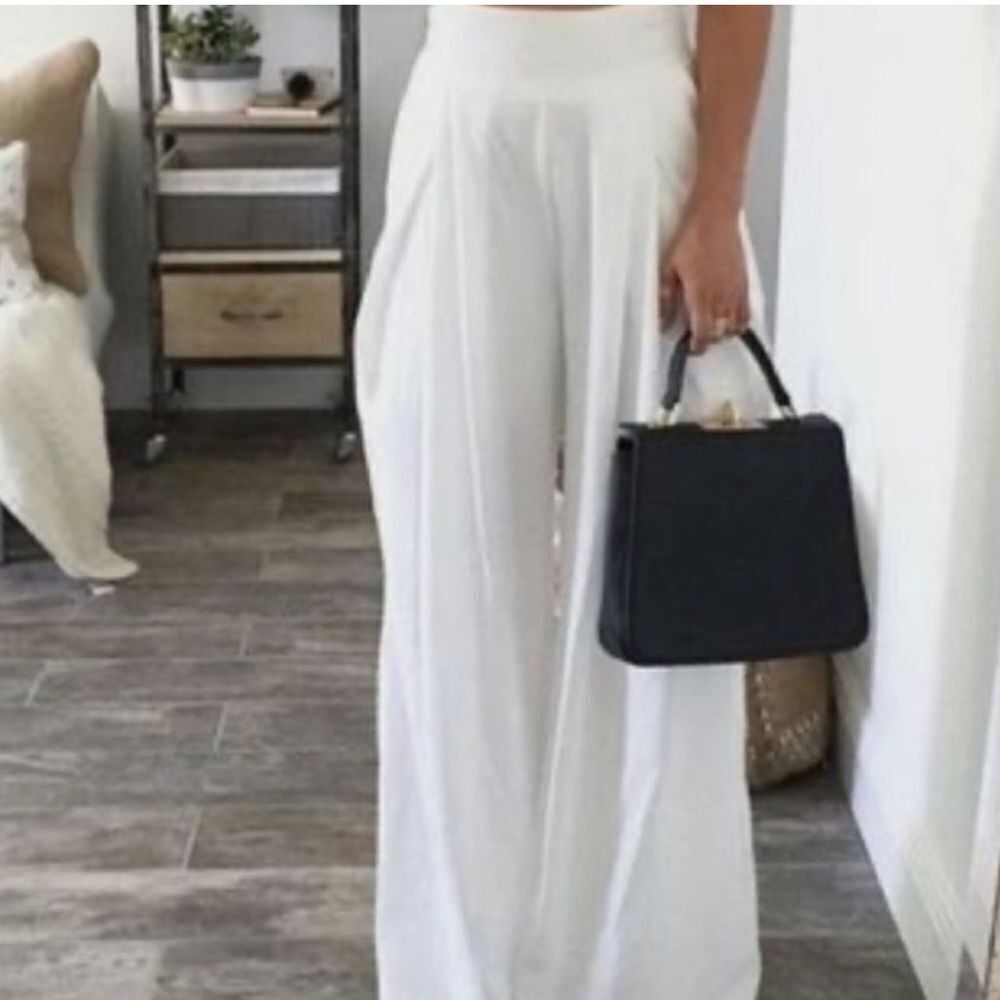 White beach pants